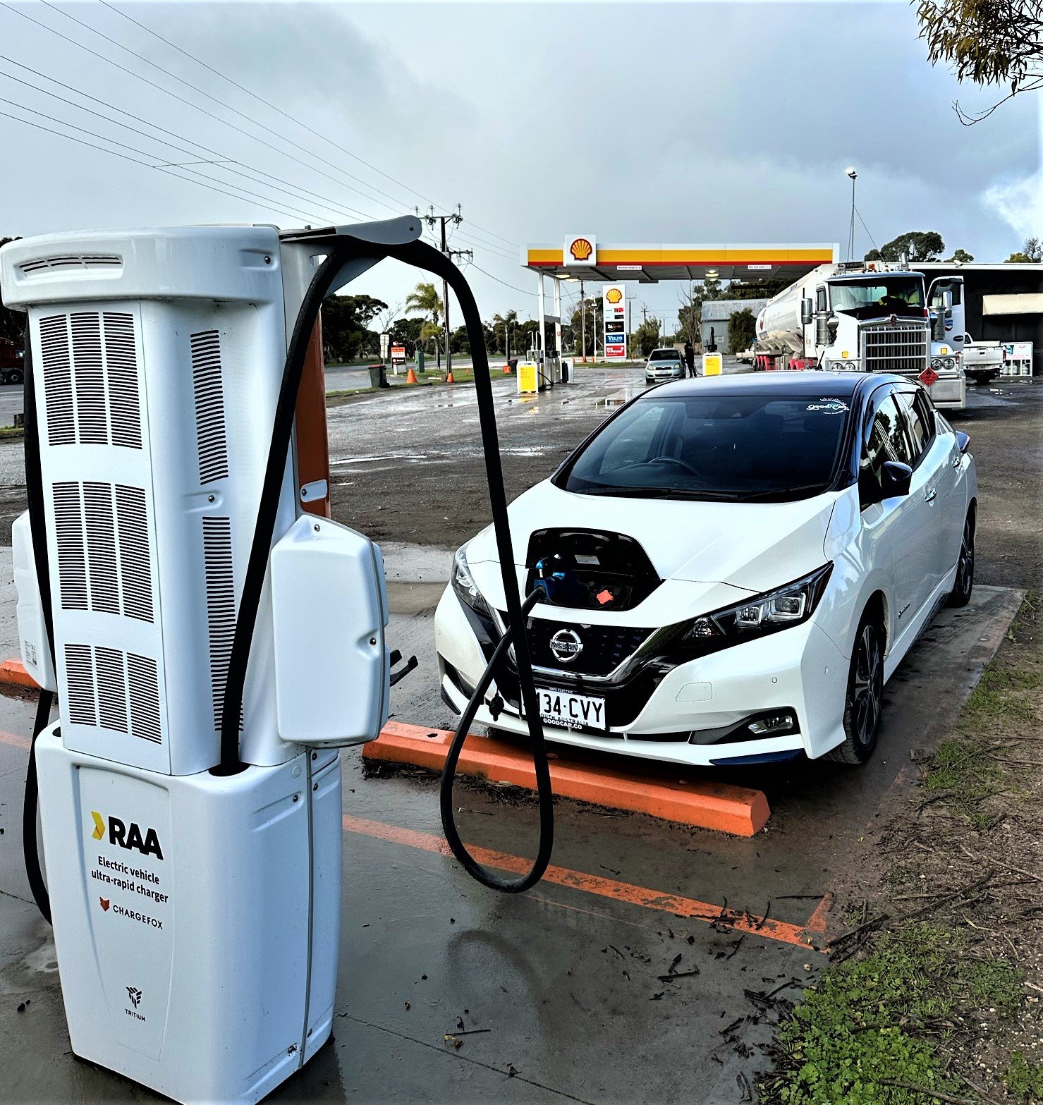 Leaf charging RAA charger at shell servo